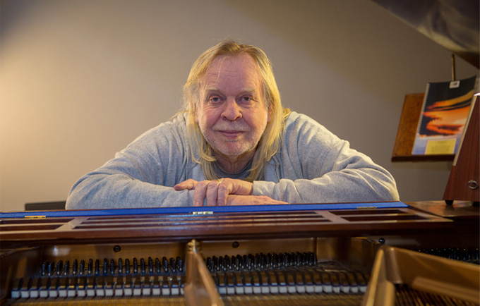 Rick_Wakeman_Desktop