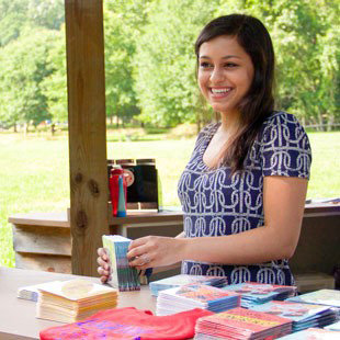 Photo of a college student participating in an internship at Wolf Trap